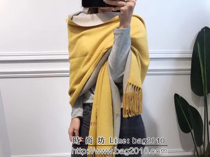 BURBERRY巴寶莉 2018新款 雙色雙面彩色刺繡羊絨圍巾 LLWJ6269